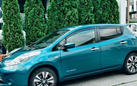 Nissan Leaf I, 2017 год, 1 750 000 рублей, 2 фотография