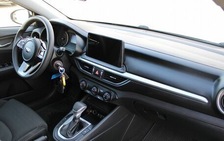 KIA Cerato IV, 2021 год, 1 999 000 рублей, 8 фотография