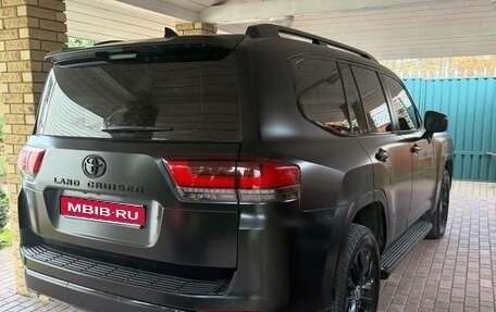 Toyota Land Cruiser, 2023 год, 10 800 000 рублей, 2 фотография
