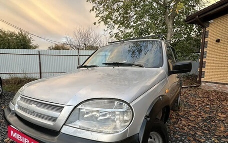 Chevrolet Niva I рестайлинг, 2004 год, 320 000 рублей, 4 фотография
