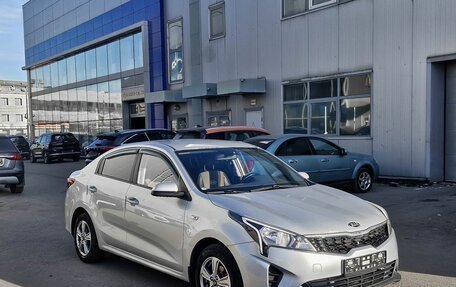 KIA Rio IV, 2020 год, 1 439 000 рублей, 2 фотография