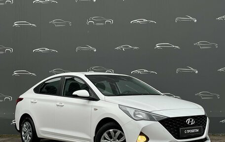 Hyundai Solaris II рестайлинг, 2021 год, 1 532 400 рублей, 3 фотография