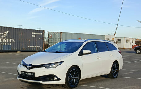Toyota Auris II, 2018 год, 1 385 000 рублей, 2 фотография