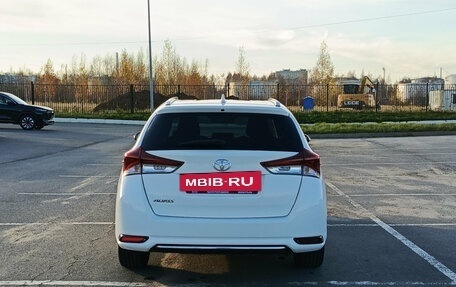 Toyota Auris II, 2018 год, 1 385 000 рублей, 10 фотография