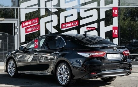 Toyota Camry, 2019 год, 3 150 000 рублей, 2 фотография