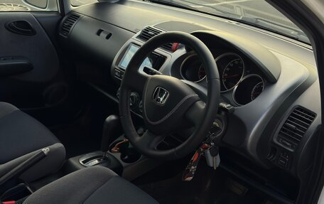 Honda Fit III, 2003 год, 550 000 рублей, 11 фотография