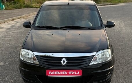Renault Logan I, 2013 год, 720 000 рублей, 2 фотография