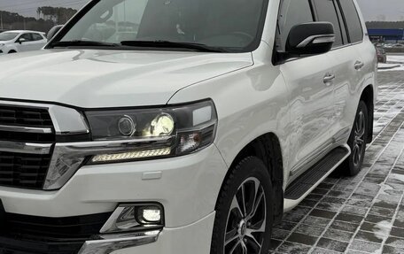 Toyota Land Cruiser 200, 2020 год, 10 350 000 рублей, 1 фотография