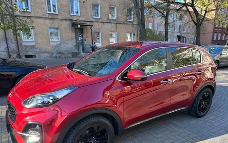 KIA Sportage IV рестайлинг, 2018 год, 2 399 000 рублей, 3 фотография