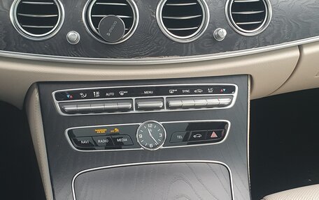Mercedes-Benz E-Класс, 2017 год, 3 900 000 рублей, 13 фотография