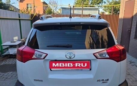 Toyota RAV4, 2014 год, 1 900 000 рублей, 3 фотография