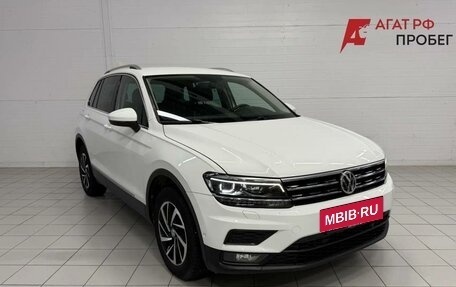 Volkswagen Tiguan II, 2018 год, 2 380 000 рублей, 3 фотография