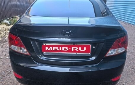 Hyundai Solaris II рестайлинг, 2011 год, 630 000 рублей, 4 фотография