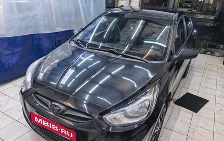 Hyundai Solaris II рестайлинг, 2011 год, 630 000 рублей, 6 фотография