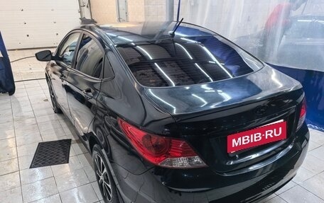 Hyundai Solaris II рестайлинг, 2011 год, 630 000 рублей, 8 фотография