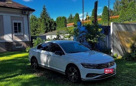 Volkswagen Passat B8 рестайлинг, 2020 год, 2 100 000 рублей, 1 фотография