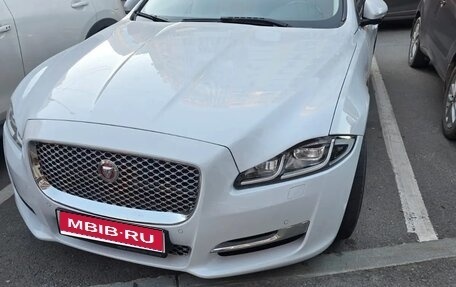 Jaguar XJ IV (X351), 2016 год, 3 684 000 рублей, 1 фотография