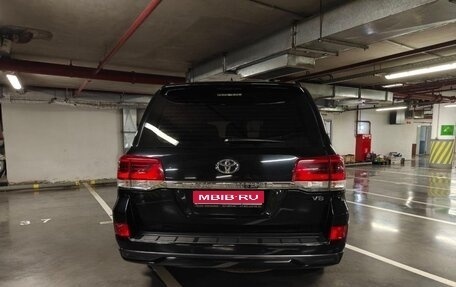 Toyota Land Cruiser 200, 2016 год, 4 900 000 рублей, 1 фотография