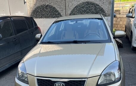 KIA Rio II, 2011 год, 815 000 рублей, 1 фотография