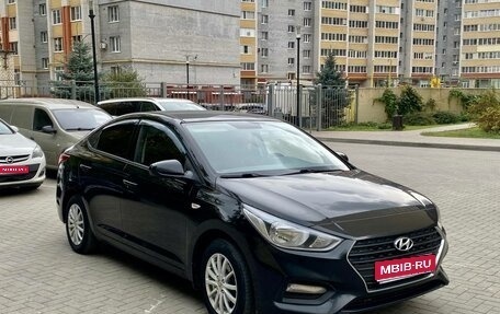 Hyundai Solaris II рестайлинг, 2020 год, 1 400 000 рублей, 1 фотография
