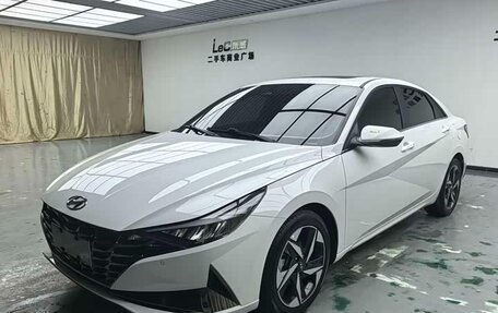 Hyundai Elantra, 2021 год, 1 300 000 рублей, 1 фотография