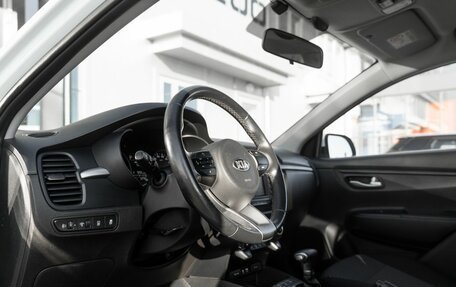 KIA Rio IV, 2018 год, 1 670 000 рублей, 14 фотография