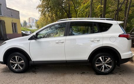 Toyota RAV4, 2018 год, 2 200 000 рублей, 5 фотография