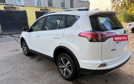 Toyota RAV4, 2018 год, 2 200 000 рублей, 8 фотография