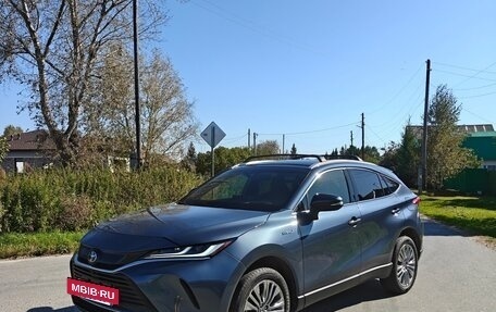 Toyota Venza, 2021 год, 4 100 000 рублей, 2 фотография