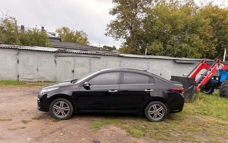 KIA Rio IV, 2018 год, 1 330 000 рублей, 8 фотография