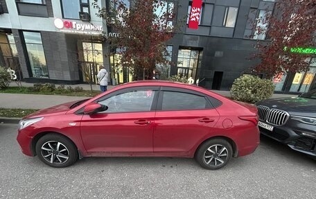 Hyundai Solaris II рестайлинг, 2017 год, 1 250 000 рублей, 4 фотография