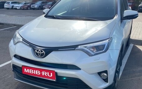 Toyota RAV4, 2019 год, 3 325 000 рублей, 1 фотография
