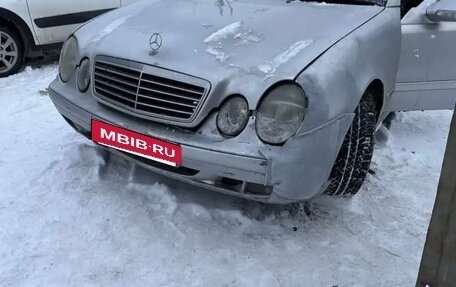 Mercedes-Benz CLK-Класс, 2000 год, 400 000 рублей, 3 фотография