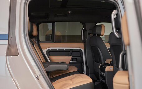Land Rover Defender II, 2026 год, 16 400 000 рублей, 13 фотография