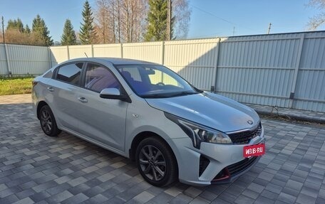 KIA Rio IV, 2021 год, 1 630 000 рублей, 5 фотография