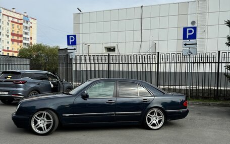 Mercedes-Benz E-Класс, 1996 год, 390 000 рублей, 6 фотография
