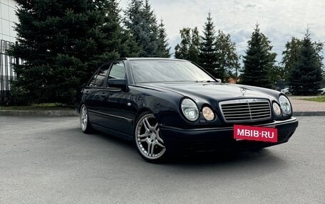 Mercedes-Benz E-Класс, 1996 год, 390 000 рублей, 2 фотография
