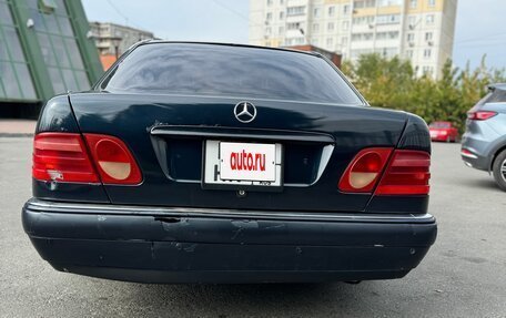 Mercedes-Benz E-Класс, 1996 год, 390 000 рублей, 9 фотография