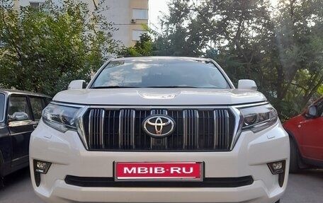 Toyota Land Cruiser Prado 150 рестайлинг, 2018 год, 4 500 000 рублей, 1 фотография