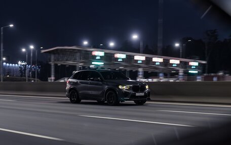 BMW X5 M, 2021 год, 8 900 000 рублей, 1 фотография