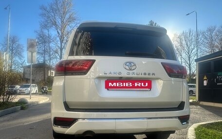 Toyota Land Cruiser, 2023 год, 9 180 000 рублей, 4 фотография