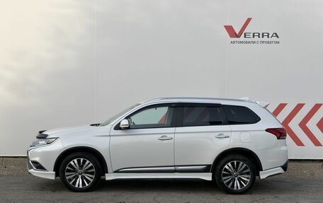 Mitsubishi Outlander III рестайлинг 3, 2019 год, 2 350 000 рублей, 2 фотография