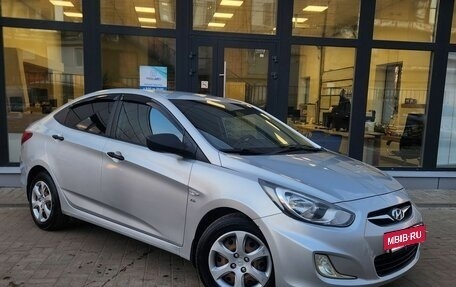 Hyundai Solaris II рестайлинг, 2013 год, 770 000 рублей, 4 фотография