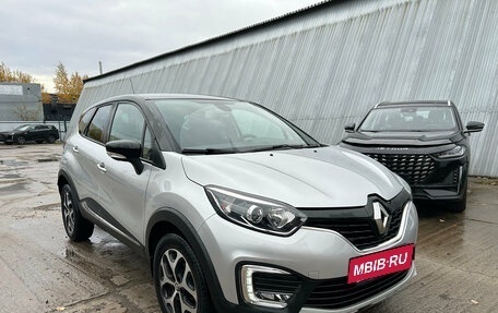 Renault Kaptur I рестайлинг, 2017 год, 1 349 000 рублей, 4 фотография