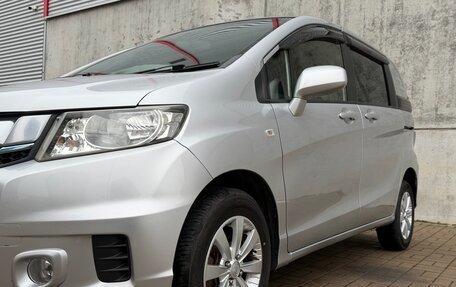 Honda Freed I, 2015 год, 899 000 рублей, 12 фотография