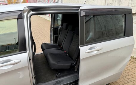 Honda Freed I, 2015 год, 899 000 рублей, 16 фотография