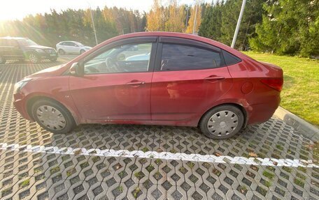 Hyundai Solaris II рестайлинг, 2012 год, 560 000 рублей, 4 фотография