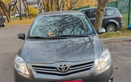 Toyota Auris II, 2011 год, 790 000 рублей, 1 фотография