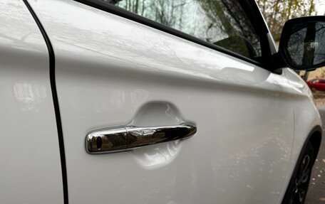Mitsubishi Outlander III рестайлинг 3, 2021 год, 3 430 000 рублей, 9 фотография