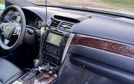 Toyota Camry, 2016 год, 2 100 000 рублей, 9 фотография